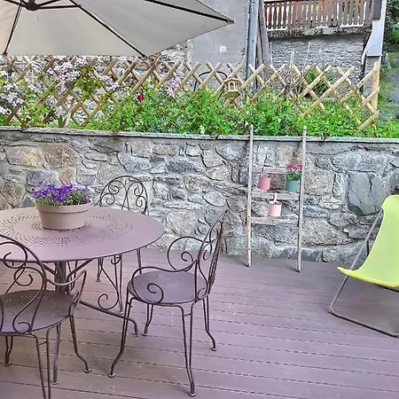 De 50m2 Pour 2 Personnes - Terrasse Et Balcon Appartement *